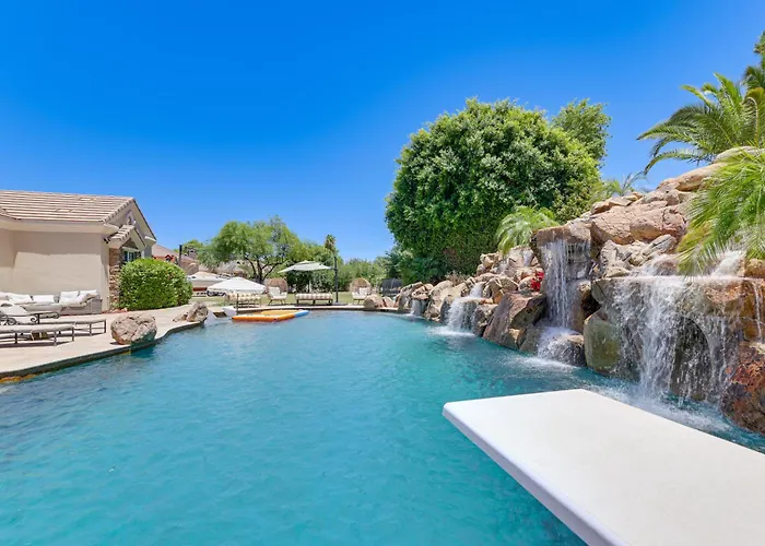 3 Mi To Dtwn Gilbert! Apt W/ Shared Poolside Oasis